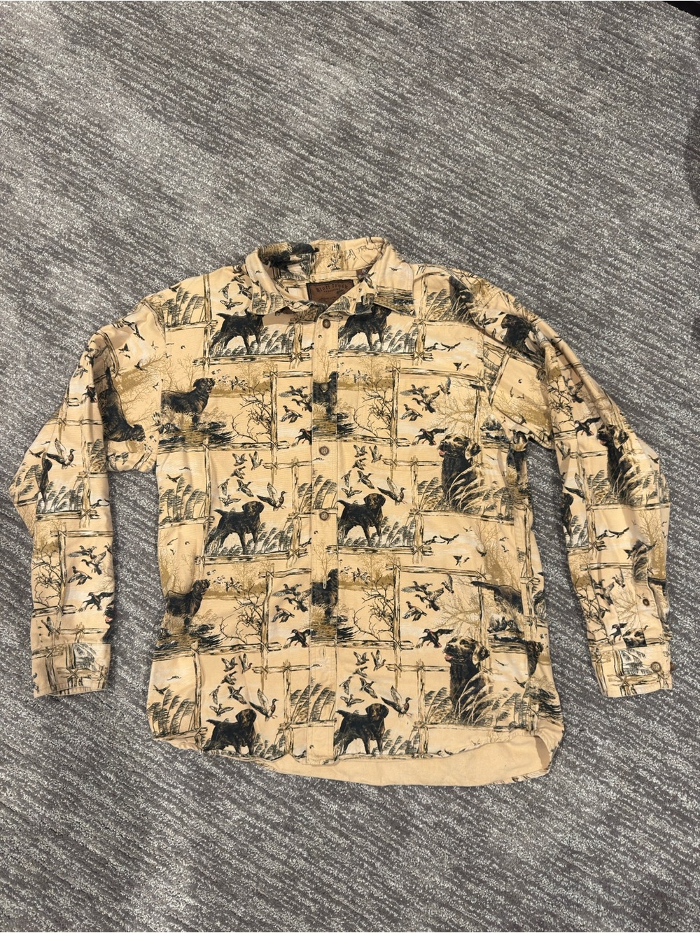 Bluff Creek Outfitters Men’s Retriever Dog Duck Hunting Long Sleeve Shirt Medium
